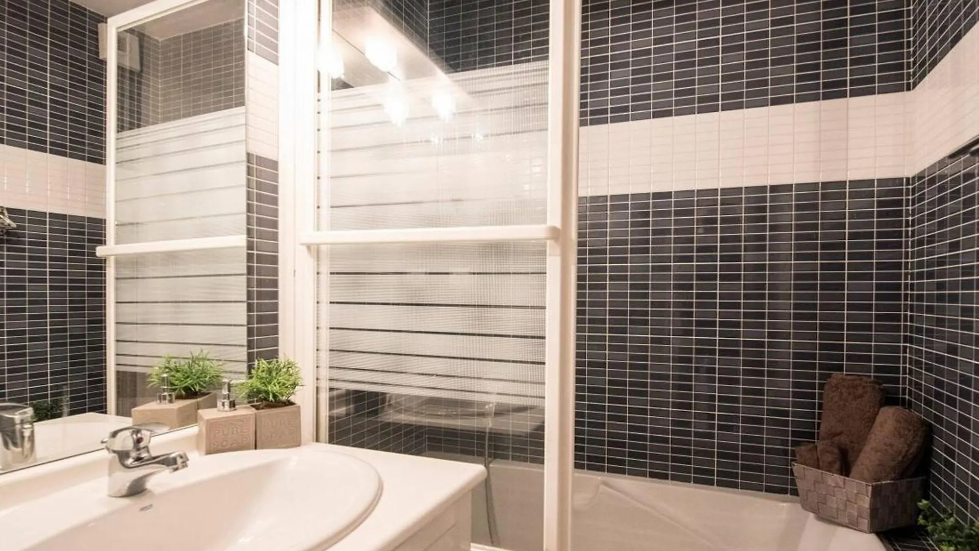 Apartment Appartement Centre Saint-Lary Avec Balcon, Parking Et Proximite Commerces 6 Pers - Fr-1-296-382